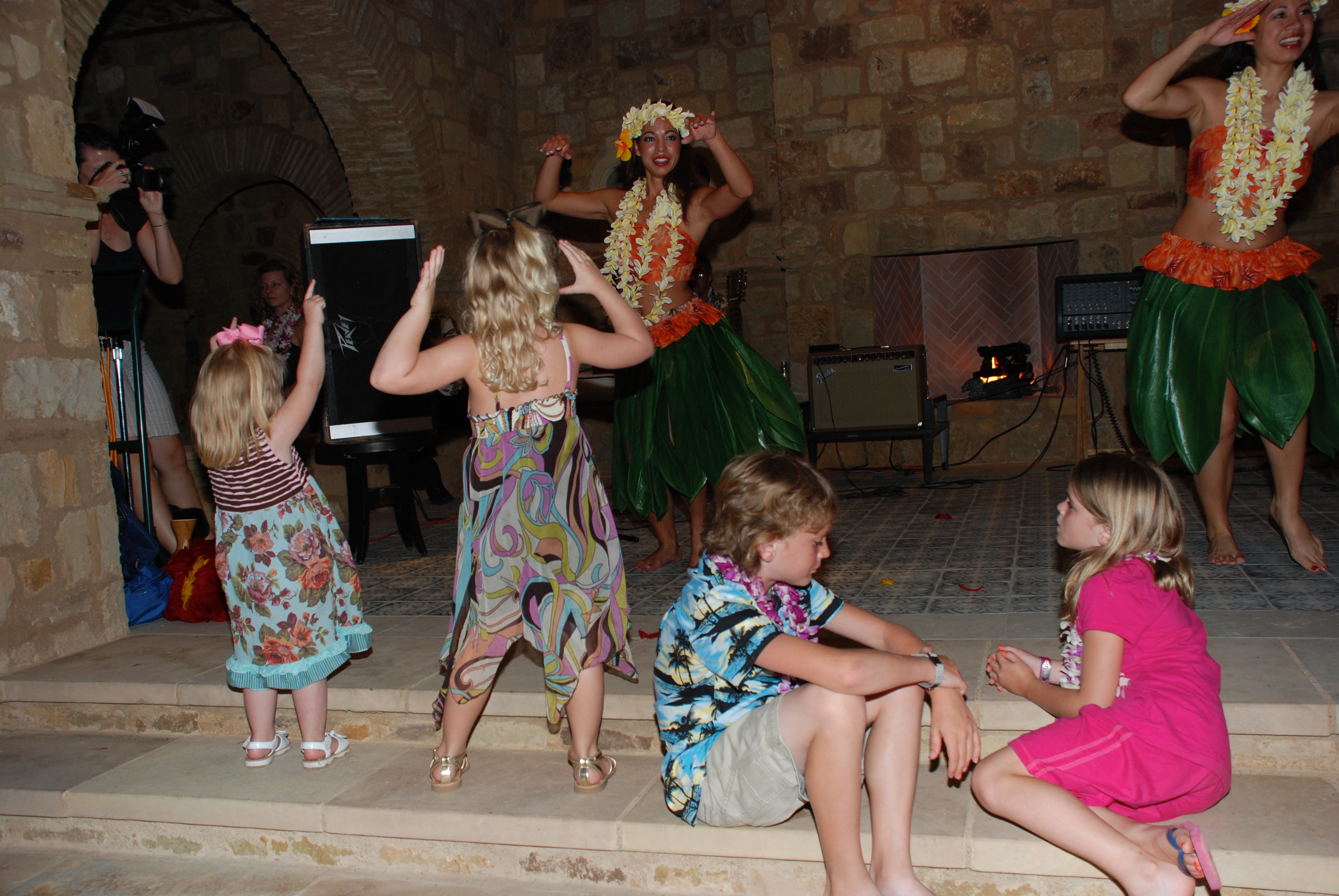 2009-05-23-ESCONDIDO LUAU KYLA VALE 20.jpg